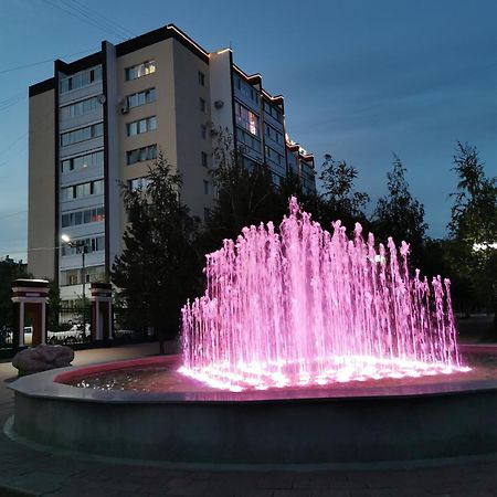 1 Комнатная Квартира В Самом Центре С Видом На Сквер Kostanaj Exteriér fotografie